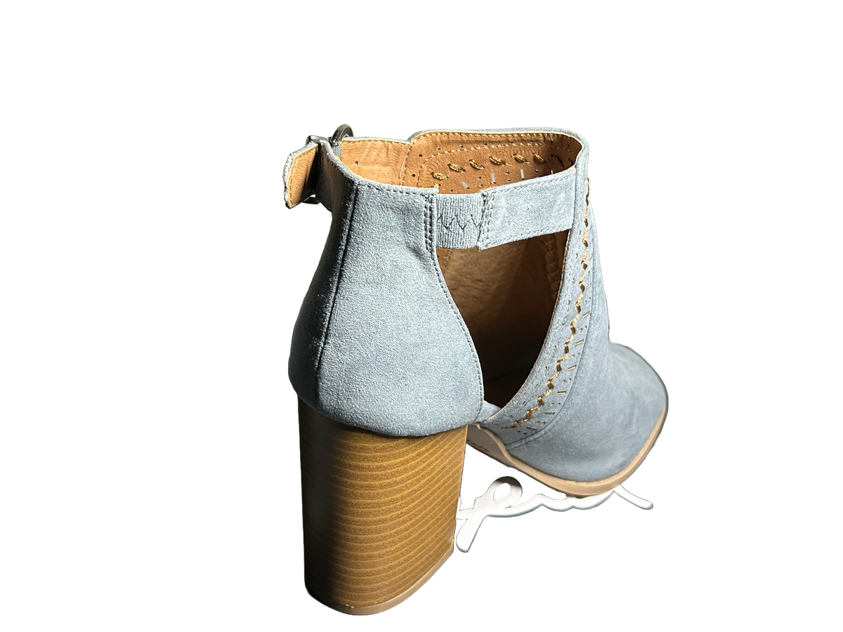 Qupid Brammer-29 Studded Chunky Bootie