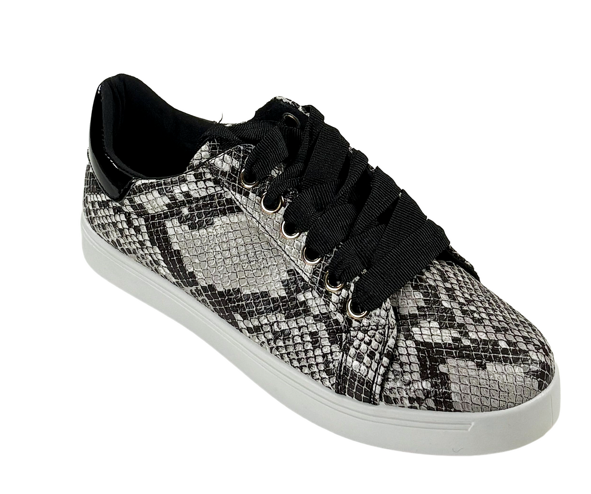 Bamboo Grandslam-36 Women Snake Print Lace Up Casual Sneakers
