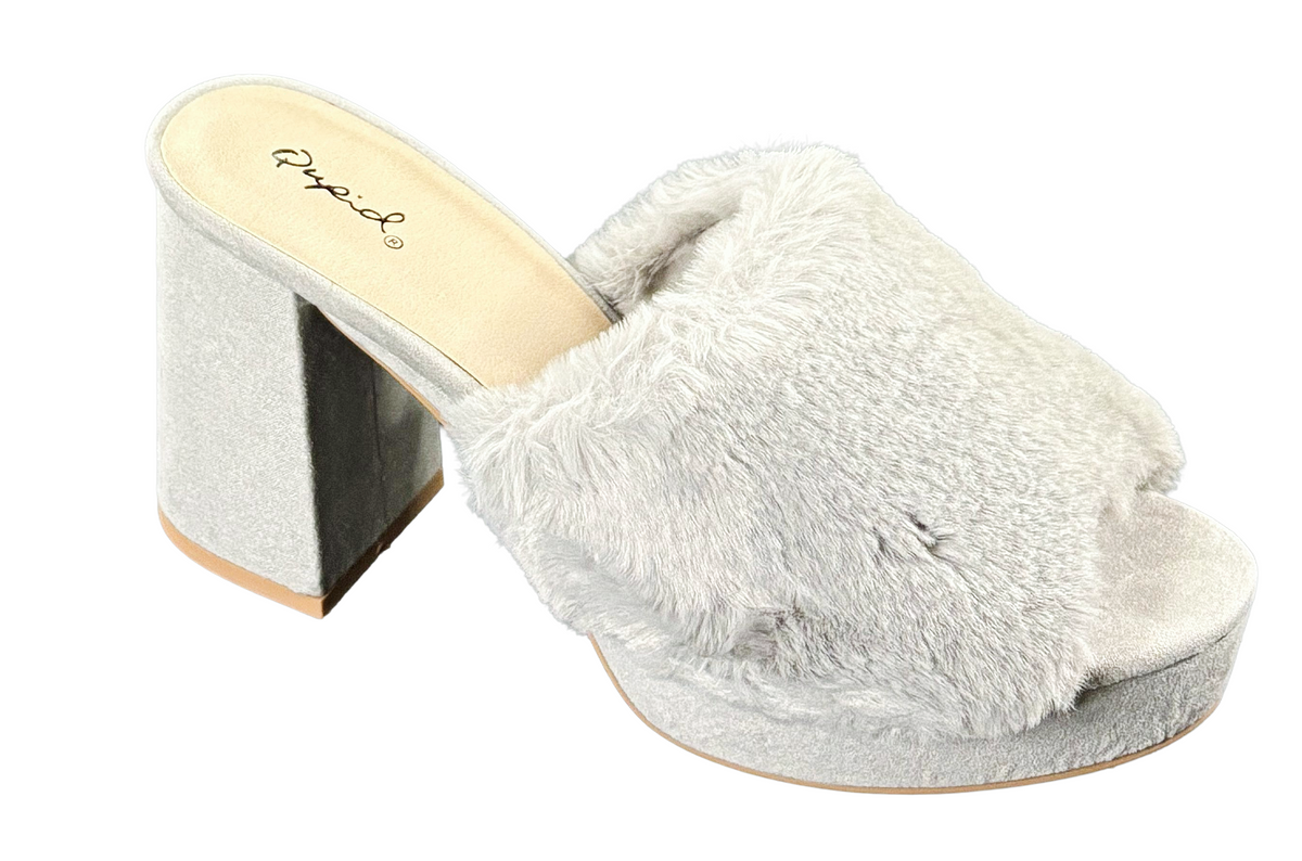 Qupid Lawson-05X Women’s Faux Fur Platform Mule Heels