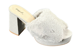 Qupid Lawson-05X Women’s Faux Fur Platform Mule Heels