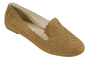 Qupid Shore-01 Women’s Laser Cut Scalloped Ballet Flats