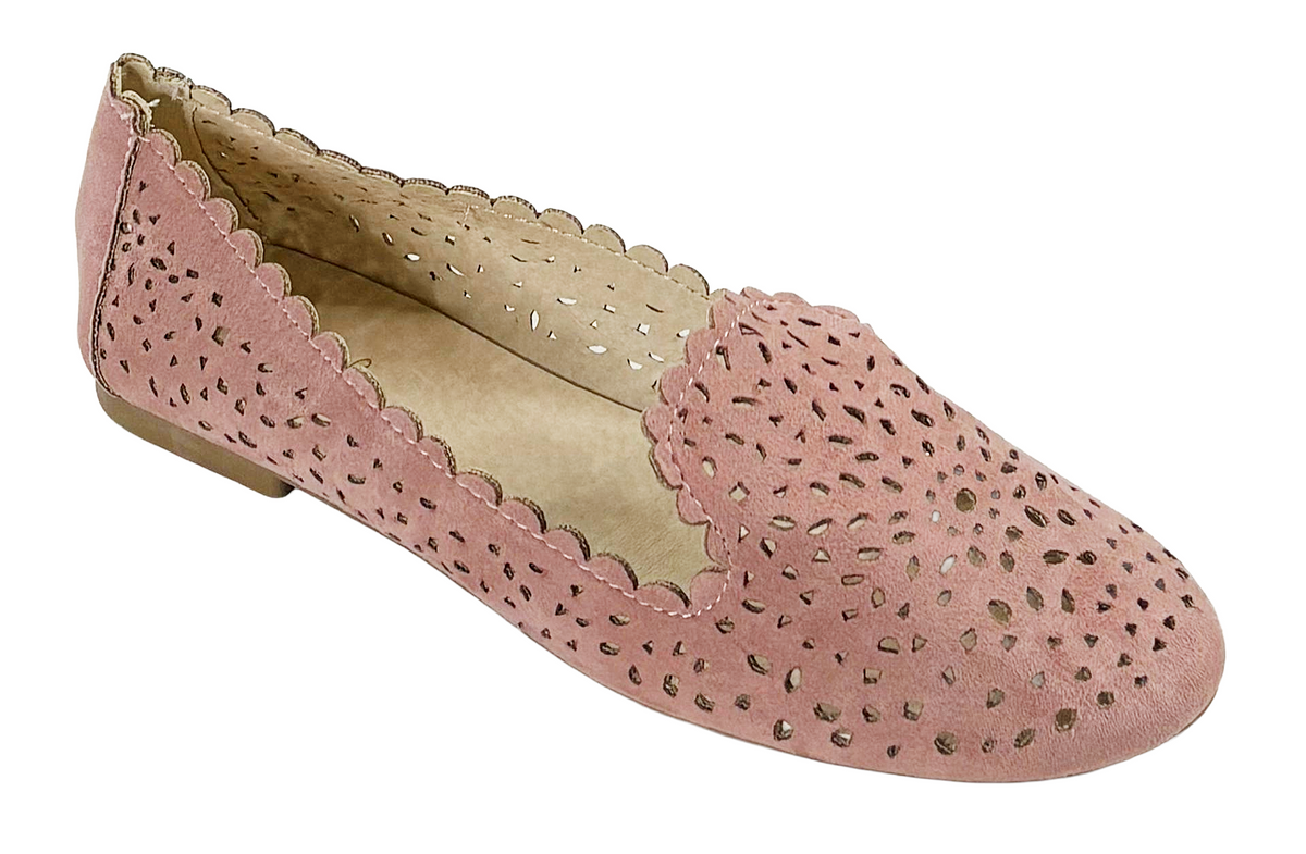 Qupid Shore-01 Women’s Laser Cut Scalloped Ballet Flats